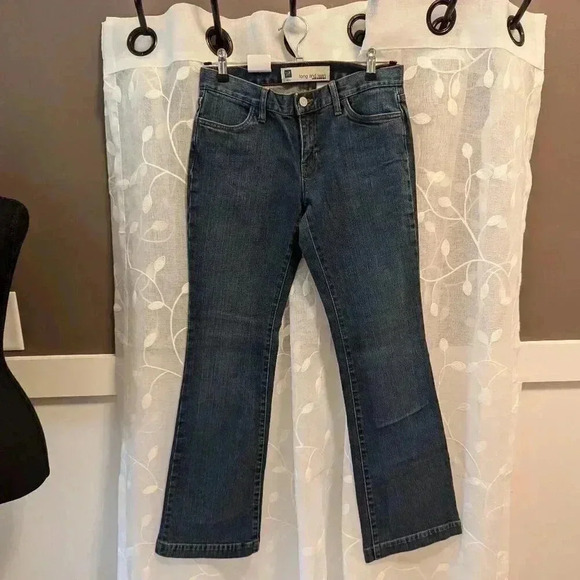 NWT Gap Jeans Long & Lean Stretch Slim with Flare Leg Size 2R - Picture 1 of 6